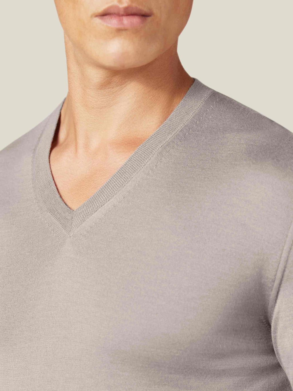 Detailed shot of the Nocciola Brown Silk-Cashmere V Neck, showcasing the ribbed neckline and fine knit.
